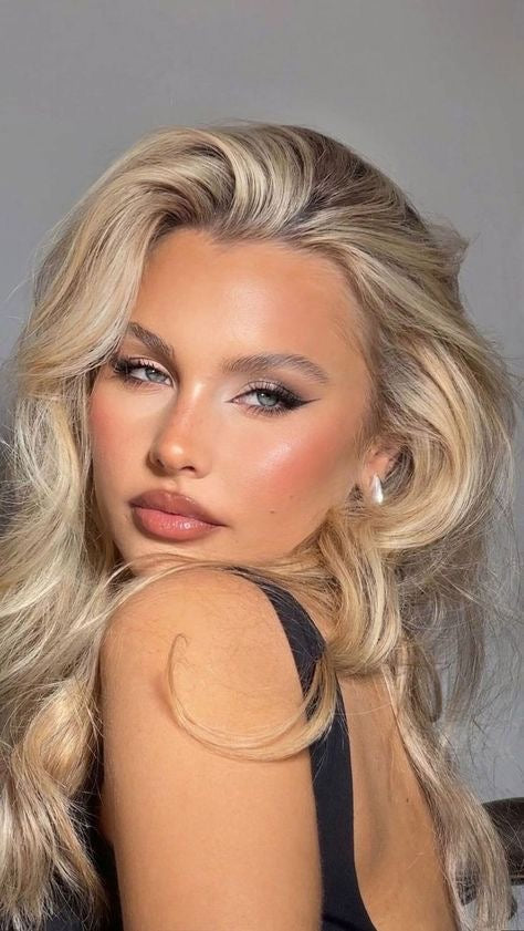 Makeup For Editorial & Photoshoot